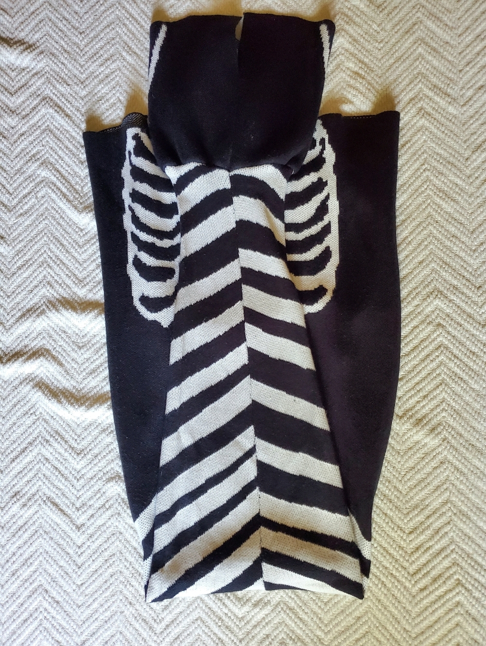 Gothic Skeleton Mermaid Blanket Adult Size - Picture 5 of 8